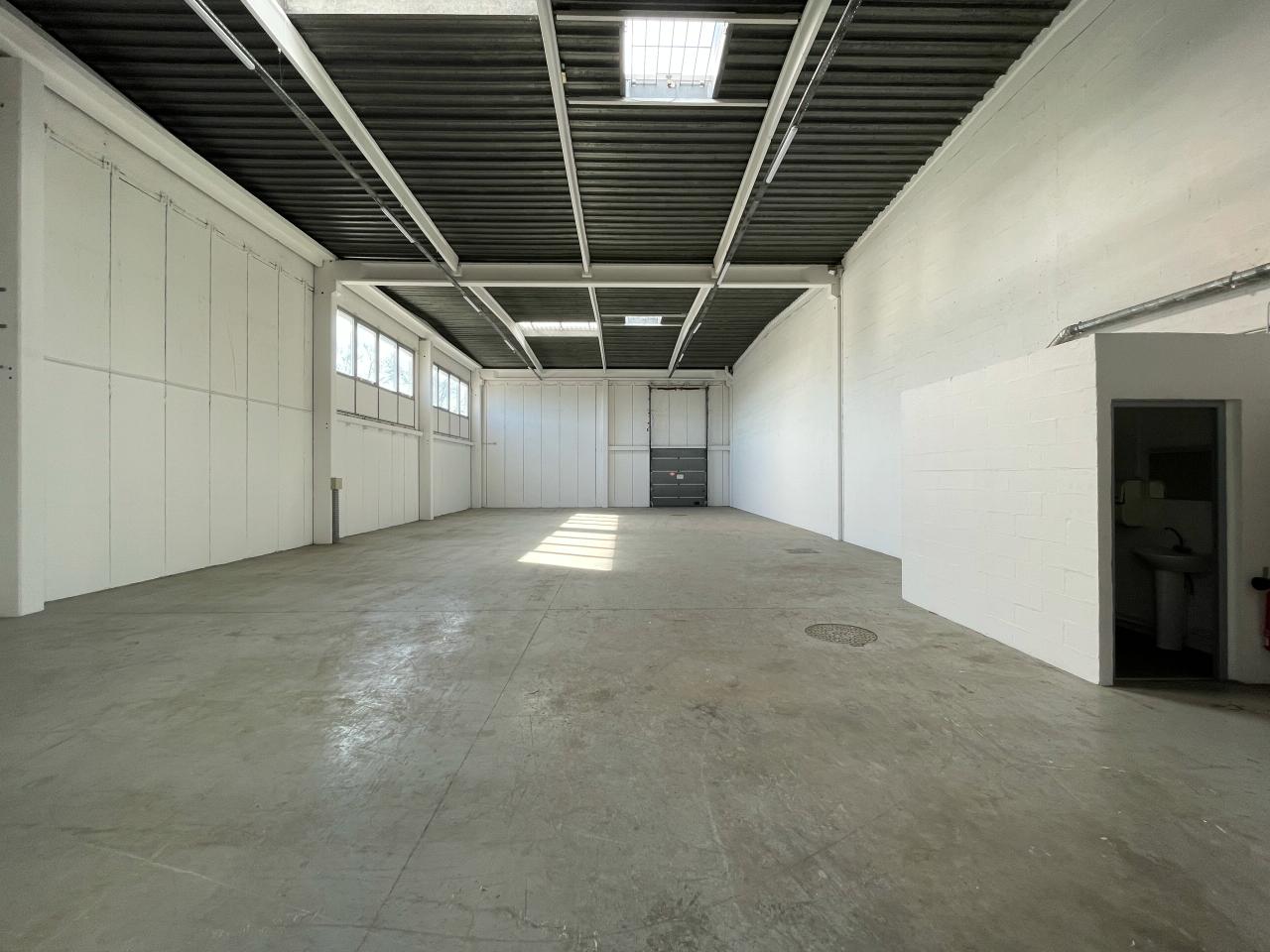 Local d'activité Valenton 304m² Location local d'activité Valenton Val-de-Marne OLACT2530844 0
